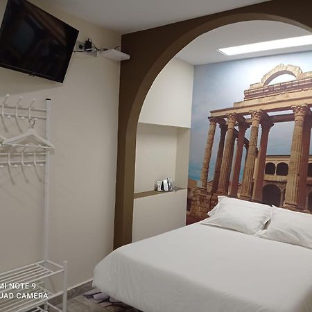 Eres Emerita "Apartamentos & Suites" Мерида Экстерьер фото