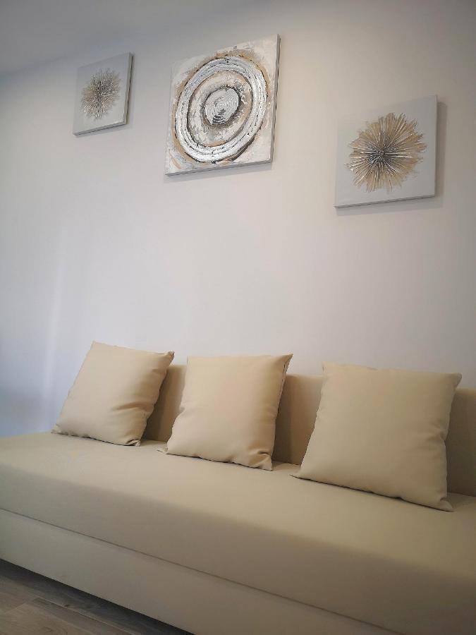 Eres Emerita "Apartamentos & Suites" Мерида Экстерьер фото